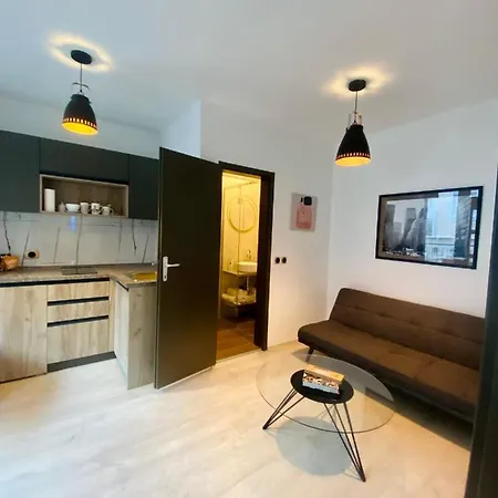 888 Apartment Нови-Сад Экстерьер фото