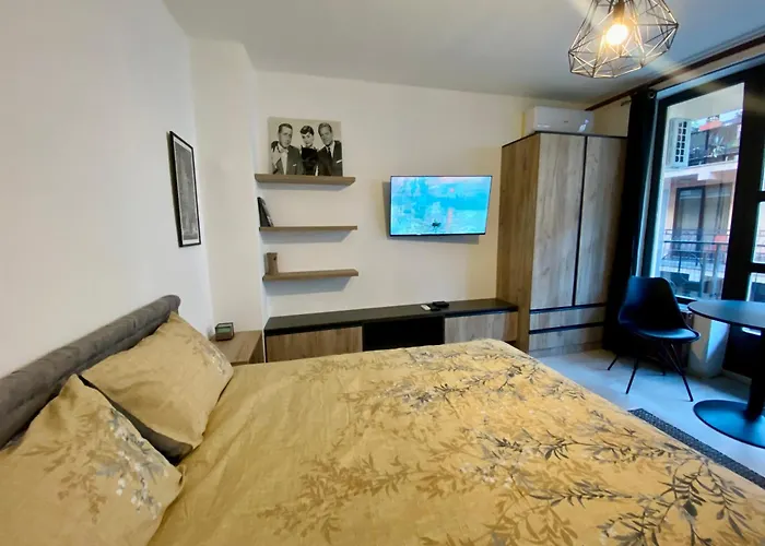888 Apartment
