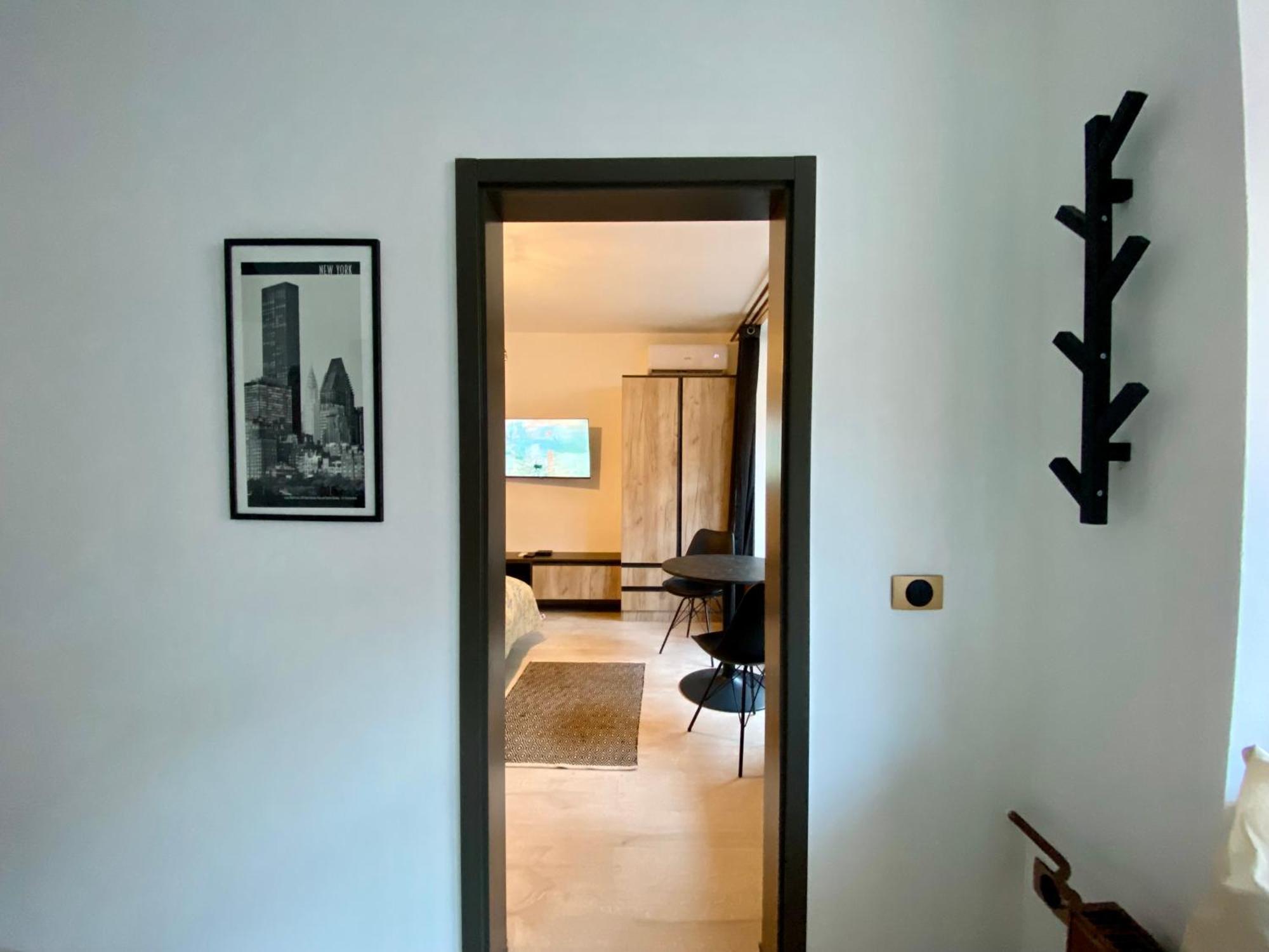 888 Apartment *